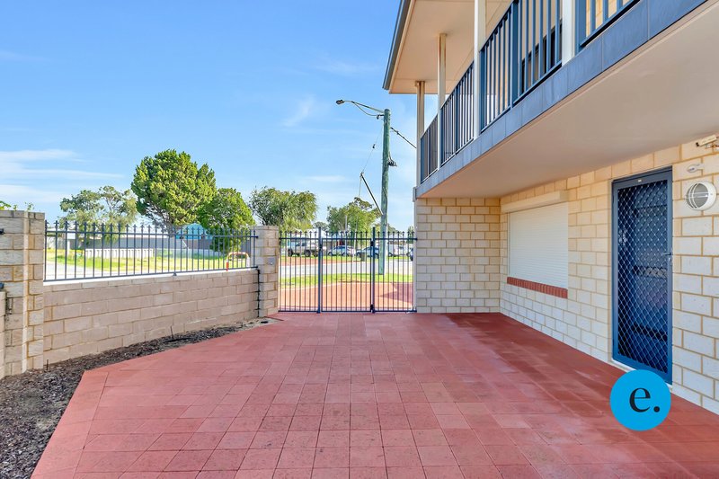 Photo - 1/52 Boundary Road, Mandurah WA 6210 - Image 3