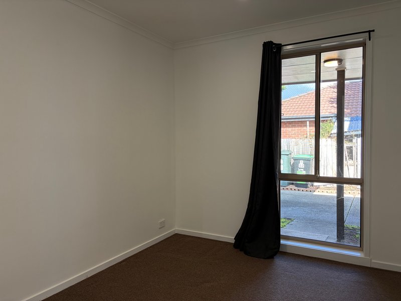 Photo - 1/52 Bridgewater Road, Craigieburn VIC 3064 - Image 6