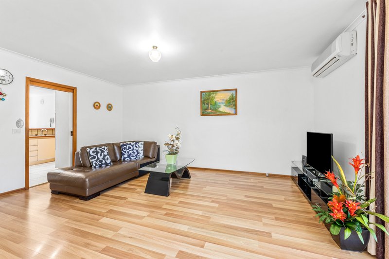 Photo - 15/2 Chippewa Avenue, Mitcham VIC 3132 - Image 3