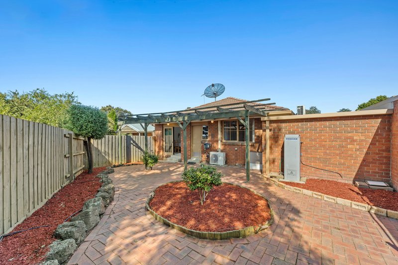 Photo - 15/2 Chippewa Avenue, Mitcham VIC 3132 - Image 11