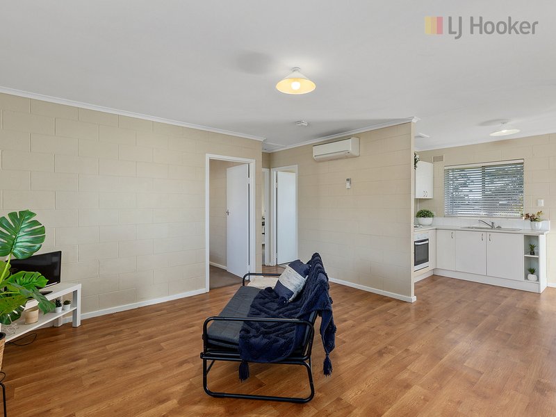 Photo - 15/2 Coventry Street, Oaklands Park SA 5046 - Image 3