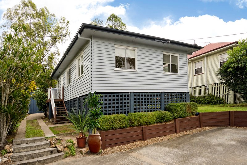 Photo - 152 Dawson Parade, Keperra QLD 4054 - Image 7