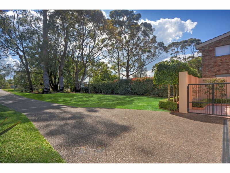 Photo - 152 Elizabeth Drive, Vincentia NSW 2540 - Image 3