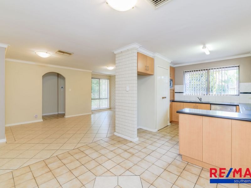 Photo - 1/52 George Way, Cannington WA 6107 - Image 3