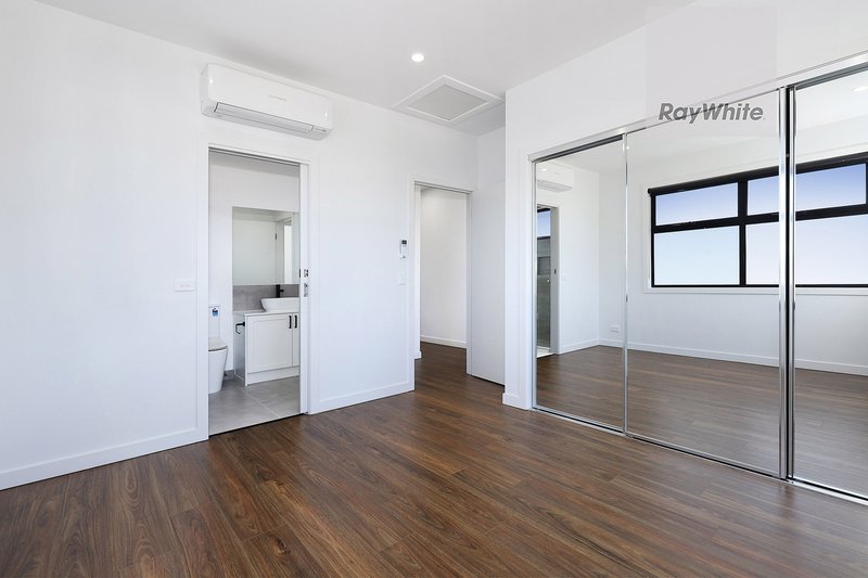 Photo - 1/52 Gordon Street, Tullamarine VIC 3043 - Image 6