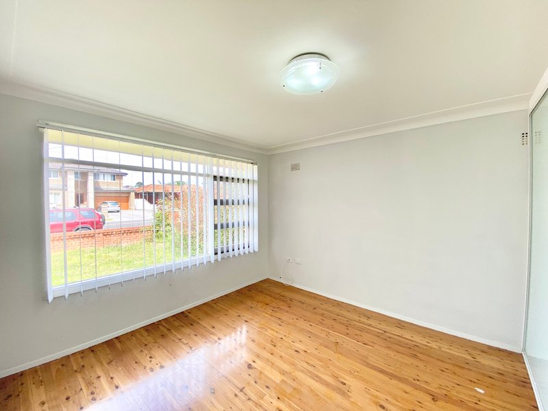 Photo - 152 Hamilton Road, Fairfield NSW 2165 - Image 3