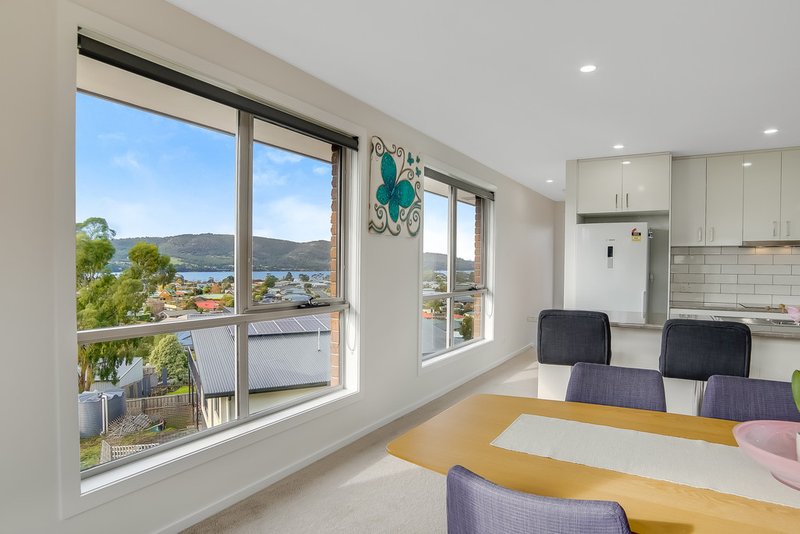 Photo - 1/52 Jacaranda Drive, Margate TAS 7054 - Image 11