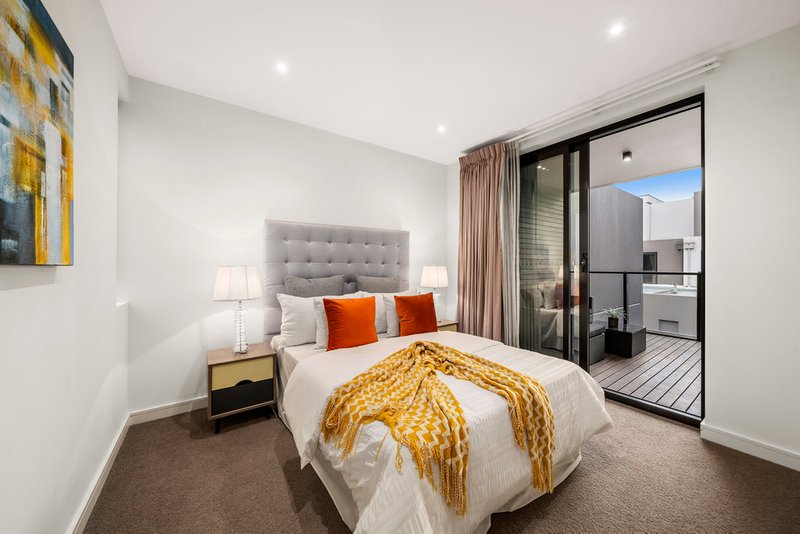 Photo - 152 Lorimer Street, Docklands VIC 3008 - Image 5