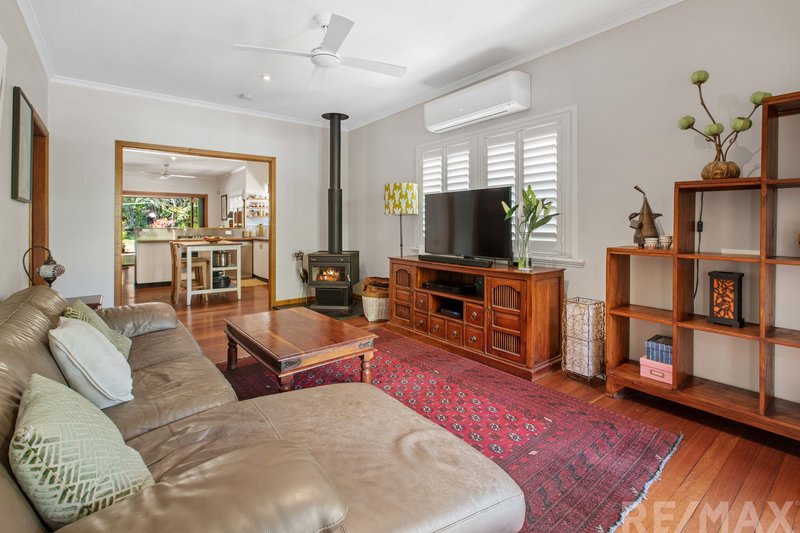 Photo - 152 Morehead Avenue, Norman Park QLD 4170 - Image 4