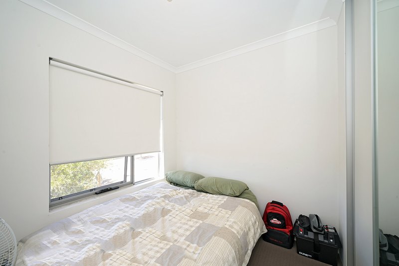 Photo - 15/2 Royston Link, Butler WA 6036 - Image 13