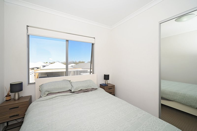 Photo - 15/2 Royston Link, Butler WA 6036 - Image 16