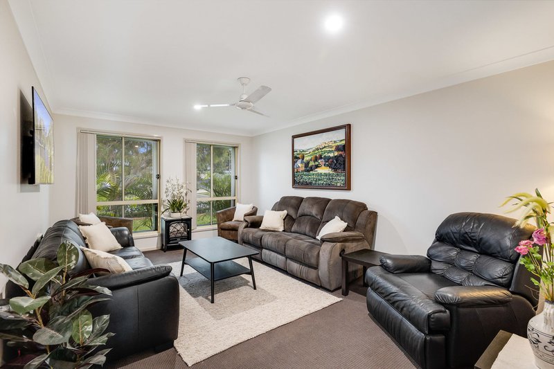 Photo - 152 Tor Street, Rockville QLD 4350 - Image 8