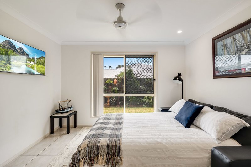 Photo - 152 Tor Street, Rockville QLD 4350 - Image 12