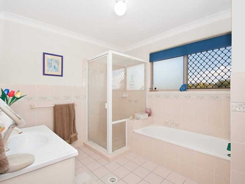 Photo - 15/2 Weedons Road, Nerang QLD 4211 - Image 6