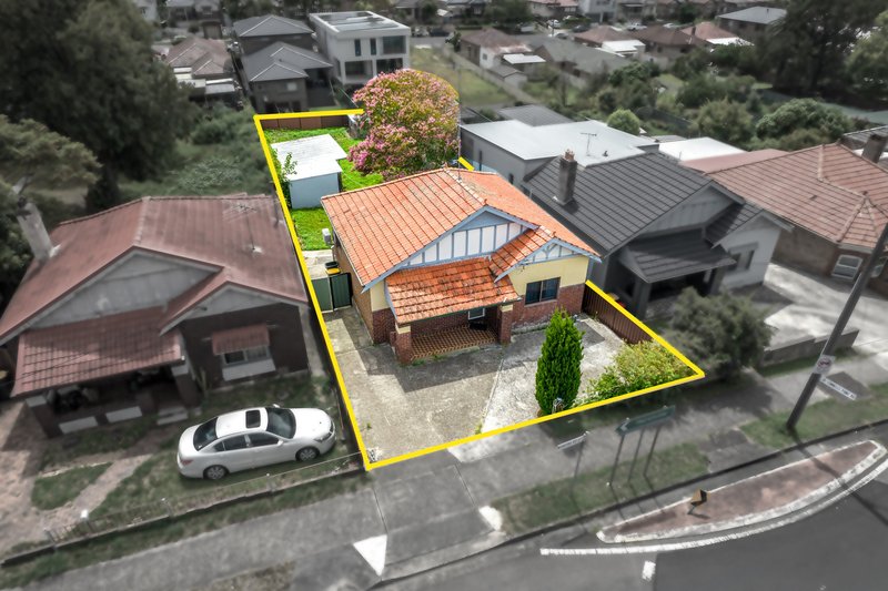 Photo - 152 Woniora Road, South Hurstville NSW 2221 - Image 13