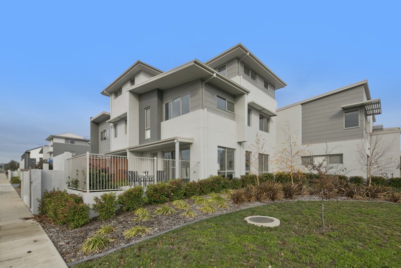 Photo - 15/20 Clare Burton Crescent, Franklin ACT 2913 - Image 2