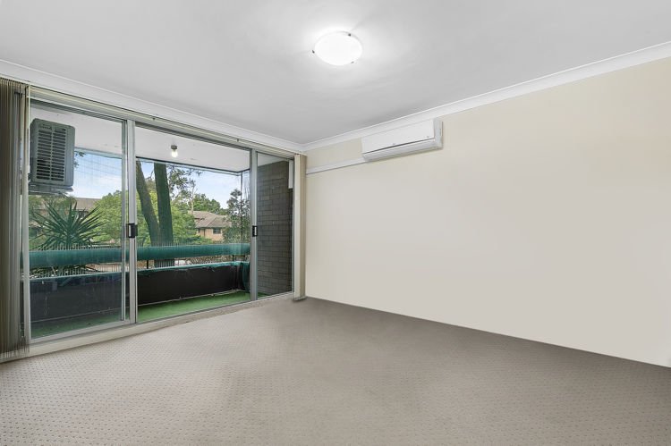 Photo - 15/20 Crown Street, Granville NSW 2142 - Image 2