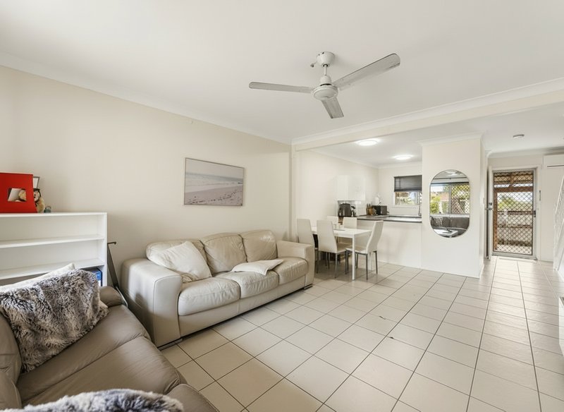 Photo - 15/20 Pine Avenue, Beenleigh QLD 4207 - Image 9