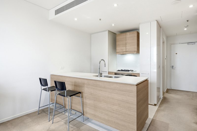 Photo - 1522/32 Hunter Street (Aka 1522/45 Macquarie St) , Parramatta NSW 2150 - Image 6