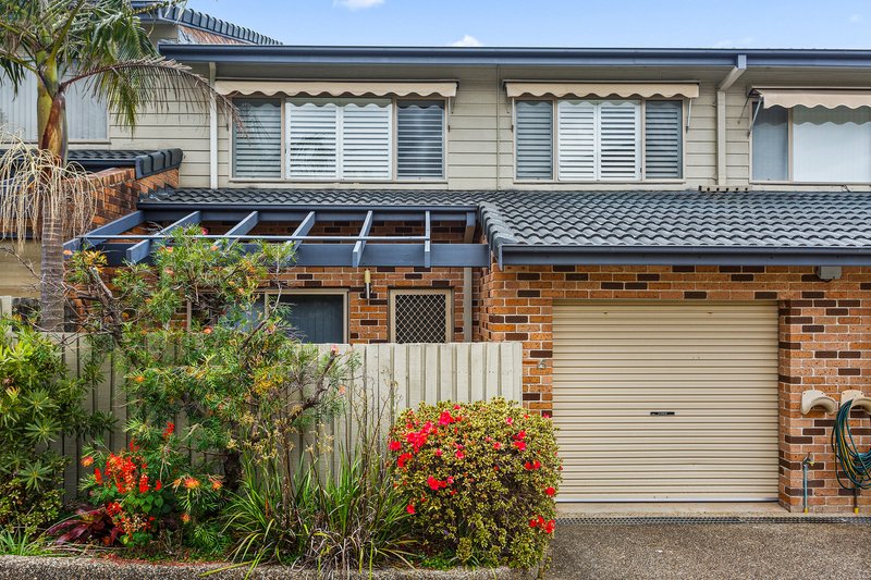 Photo - 15/23-27 Campbell Street, Woonona NSW 2517 - Image 2