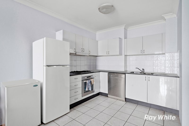 Photo - 15/24 First Avenue, Blacktown NSW 2148 - Image 3