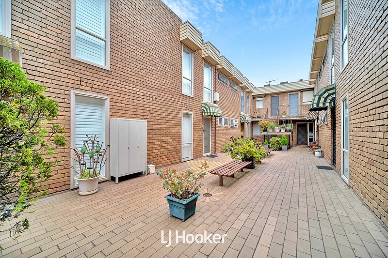 Photo - 15/24 Rodd Street, Dandenong VIC 3175 - Image 9