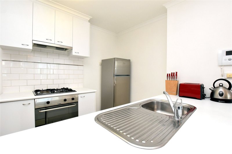 Photo - 152/88 Southbank Boulevard, Southbank VIC 3006 - Image 3