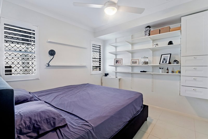 Photo - 1/53 - 55 Petrel Ave , Mermaid Beach QLD 4218 - Image 10