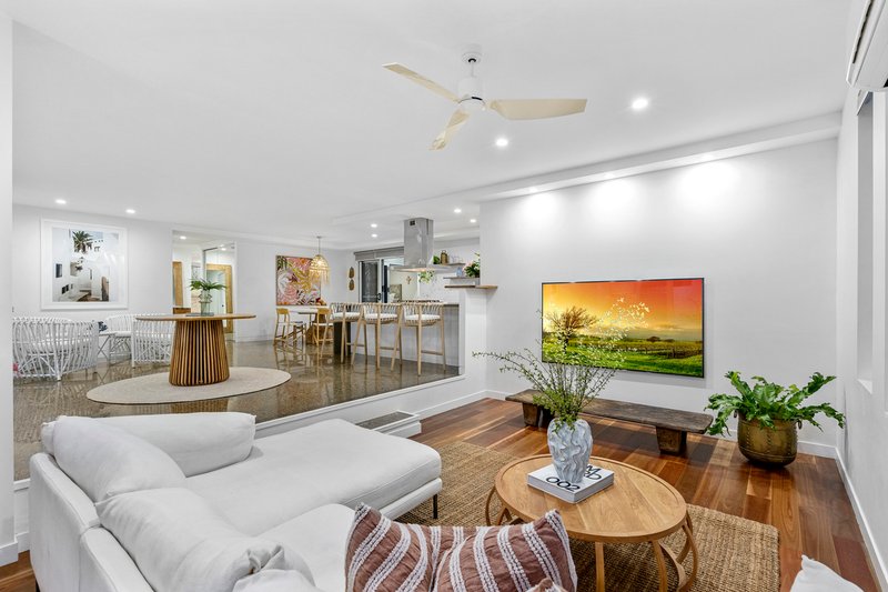 Photo - 153 Acanthus Avenue, Burleigh Waters QLD 4220 - Image 8