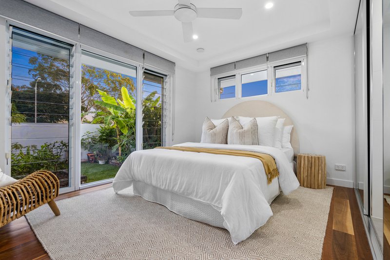 Photo - 153 Acanthus Avenue, Burleigh Waters QLD 4220 - Image 18