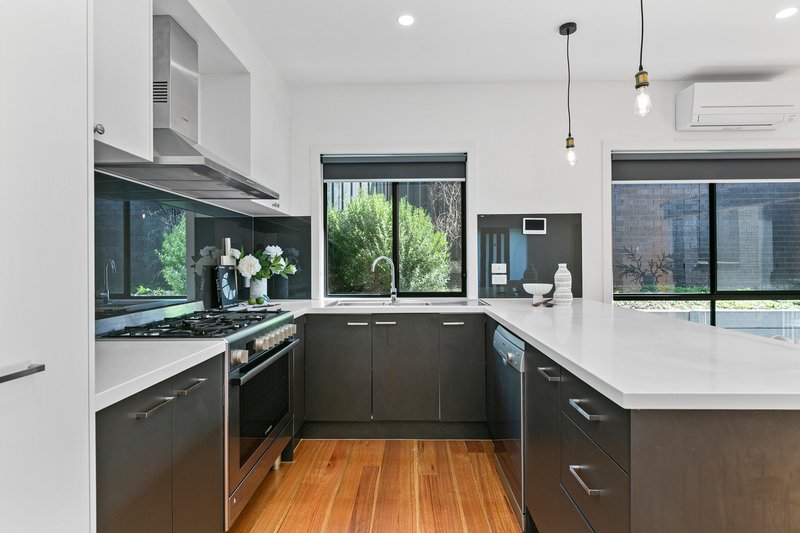 Photo - 1/53 Ayr Street, Reservoir VIC 3073 - Image 7