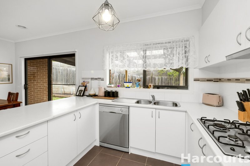 Photo - 1/53 Cook Street, Drouin VIC 3818 - Image 4