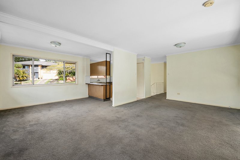 Photo - 153 Fegen Drive, Moorooka QLD 4105 - Image 6