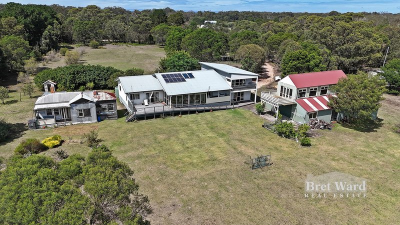 Photo - 153 Gravelly Point Road, Raymond Island VIC 3880 - Image 3