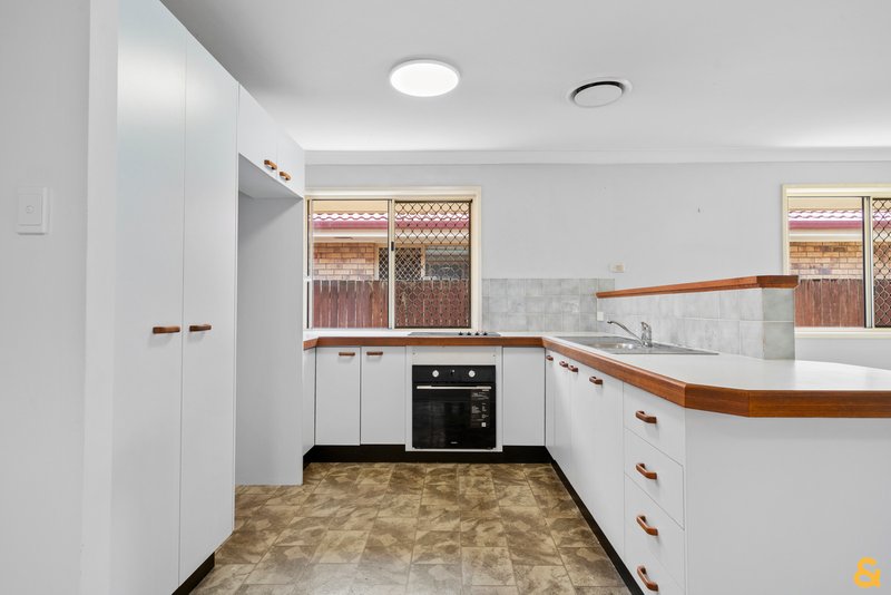 Photo - 153 Henry Street, Wynnum QLD 4178 - Image 5