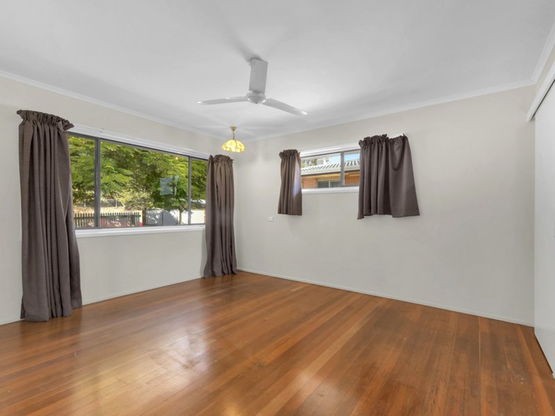 Photo - 153 Keong Road, Albany Creek QLD 4035 - Image 7