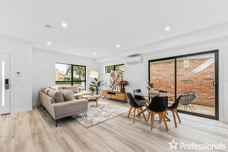 Photo - 1/53 King Street, Dandenong VIC 3175 - Image 2