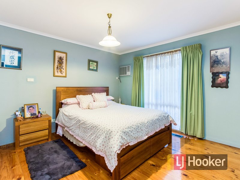 Photo - 1/53 Leopold Crescent, Hampton Park VIC 3976 - Image 7