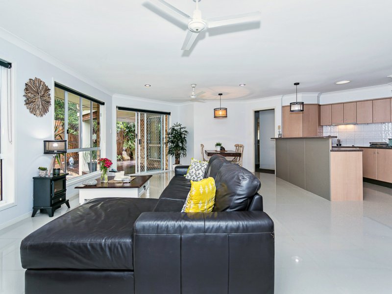 Photo - 1/53 Mikado Way, Robina QLD 4226 - Image 5