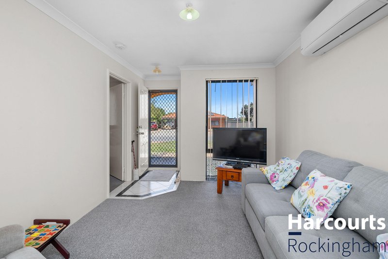 Photo - 1/53 Moreton Crescent, Warnbro WA 6169 - Image 6