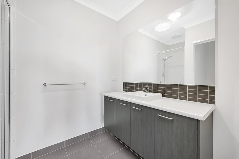 Photo - 153 Orchard Road, Doreen VIC 3754 - Image 11