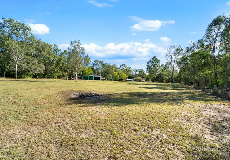 Photo - 153 Pine Crescent, Esk QLD 4312 - Image 4