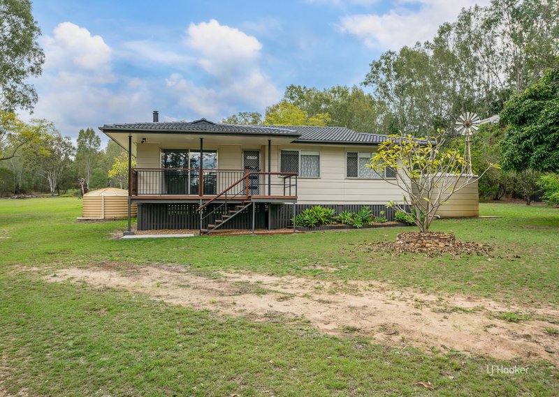 Photo - 153 Pine Crescent, Esk QLD 4312 - Image 7