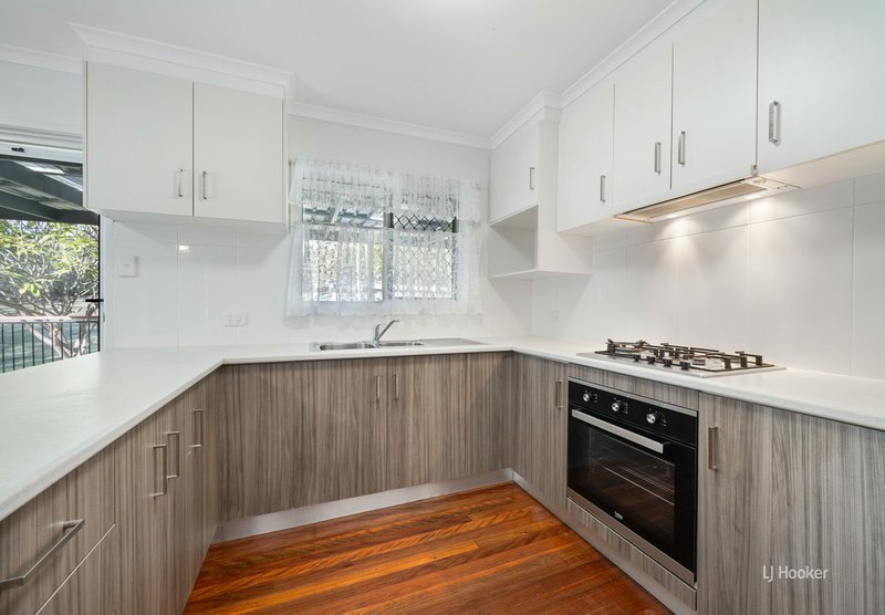Photo - 153 Pine Crescent, Esk QLD 4312 - Image 8
