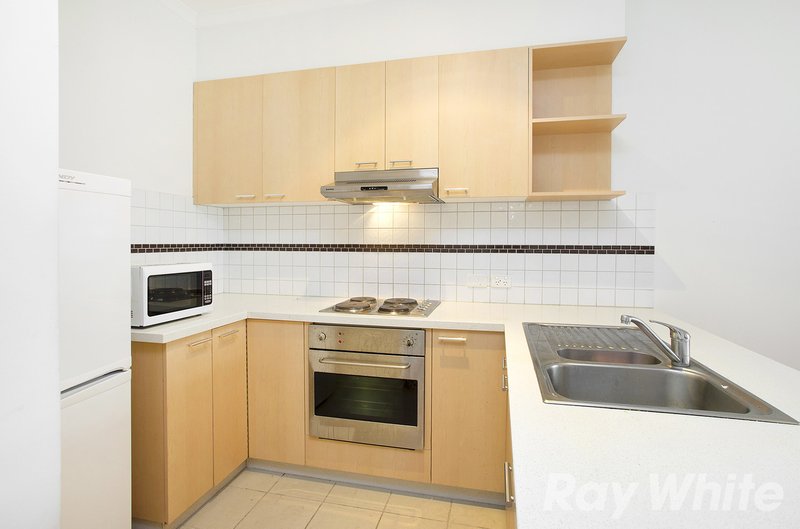 Photo - 15/3 Rusden Place, Notting Hill VIC 3168 - Image 2