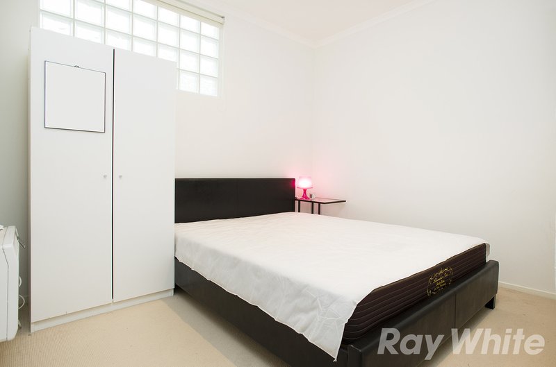 Photo - 15/3 Rusden Place, Notting Hill VIC 3168 - Image 4