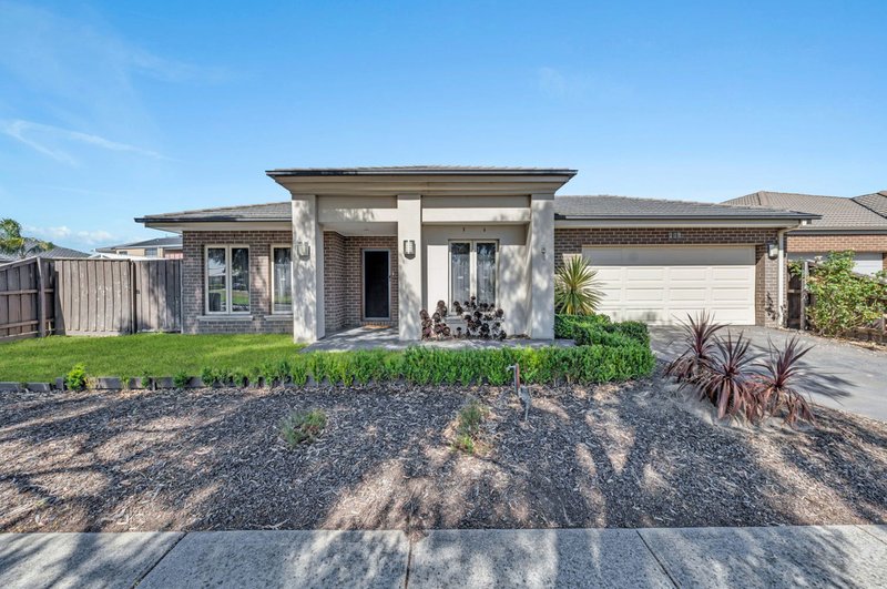 153 Viewgrand Drive, Berwick VIC 3806