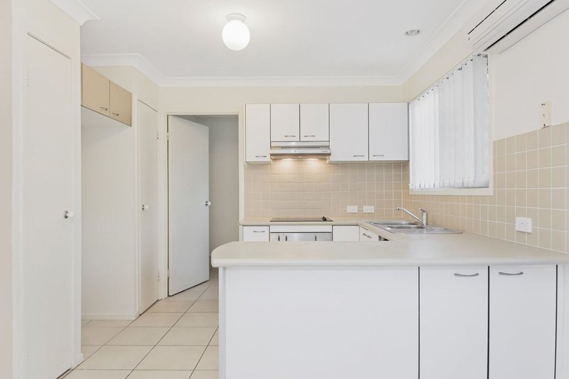 Photo - 15/30 Carmarthen Circuit, Pacific Pines QLD 4211 - Image 7