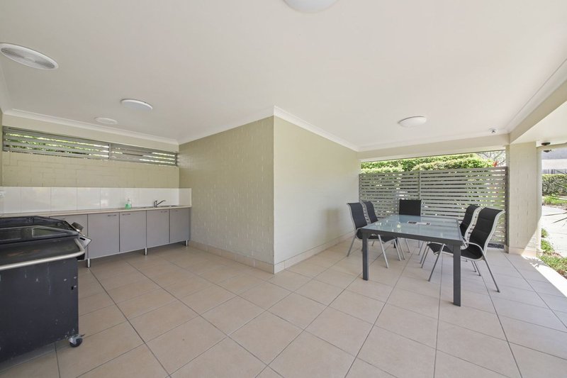 Photo - 15/30 Carmarthen Circuit, Pacific Pines QLD 4211 - Image 24