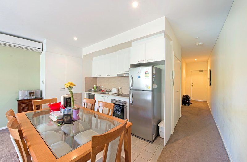 Photo - 15/30 Ijong Street, Braddon ACT 2612 - Image 3